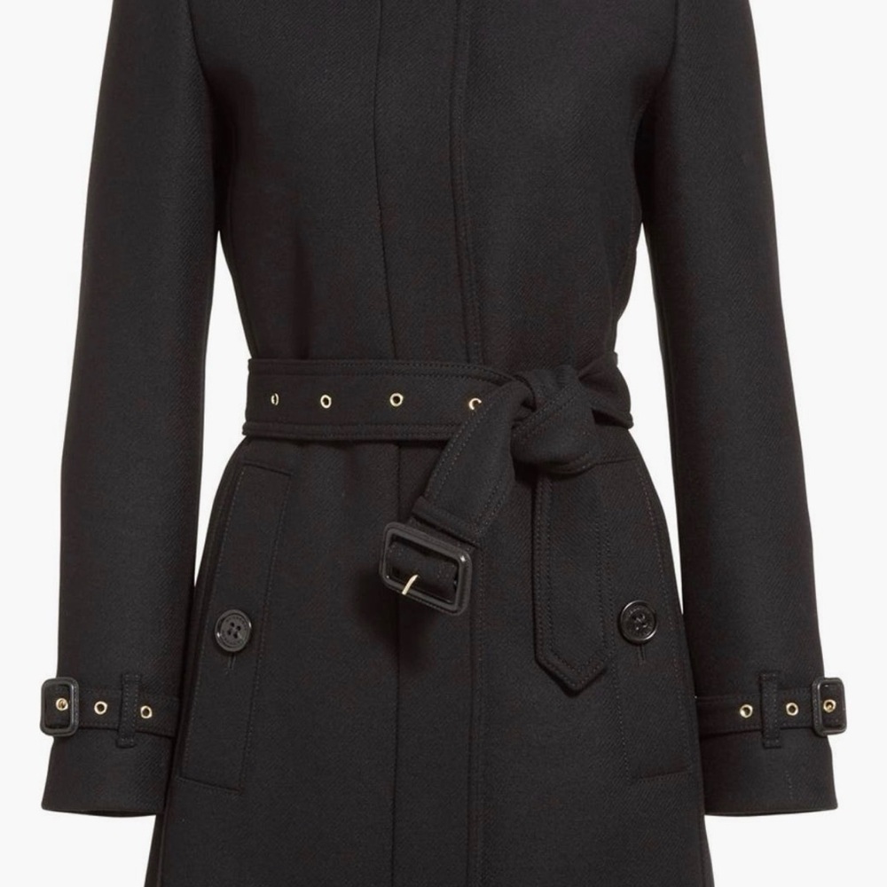 Burberry
Gibbsmoore Funnel Collar Trench Coat